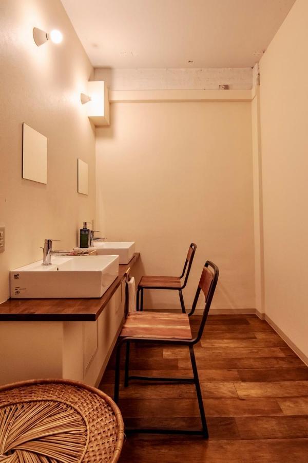 Hostel Chillax Osaka Zewnętrze zdjęcie
